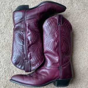 BEAUTIFUL BOOTS!